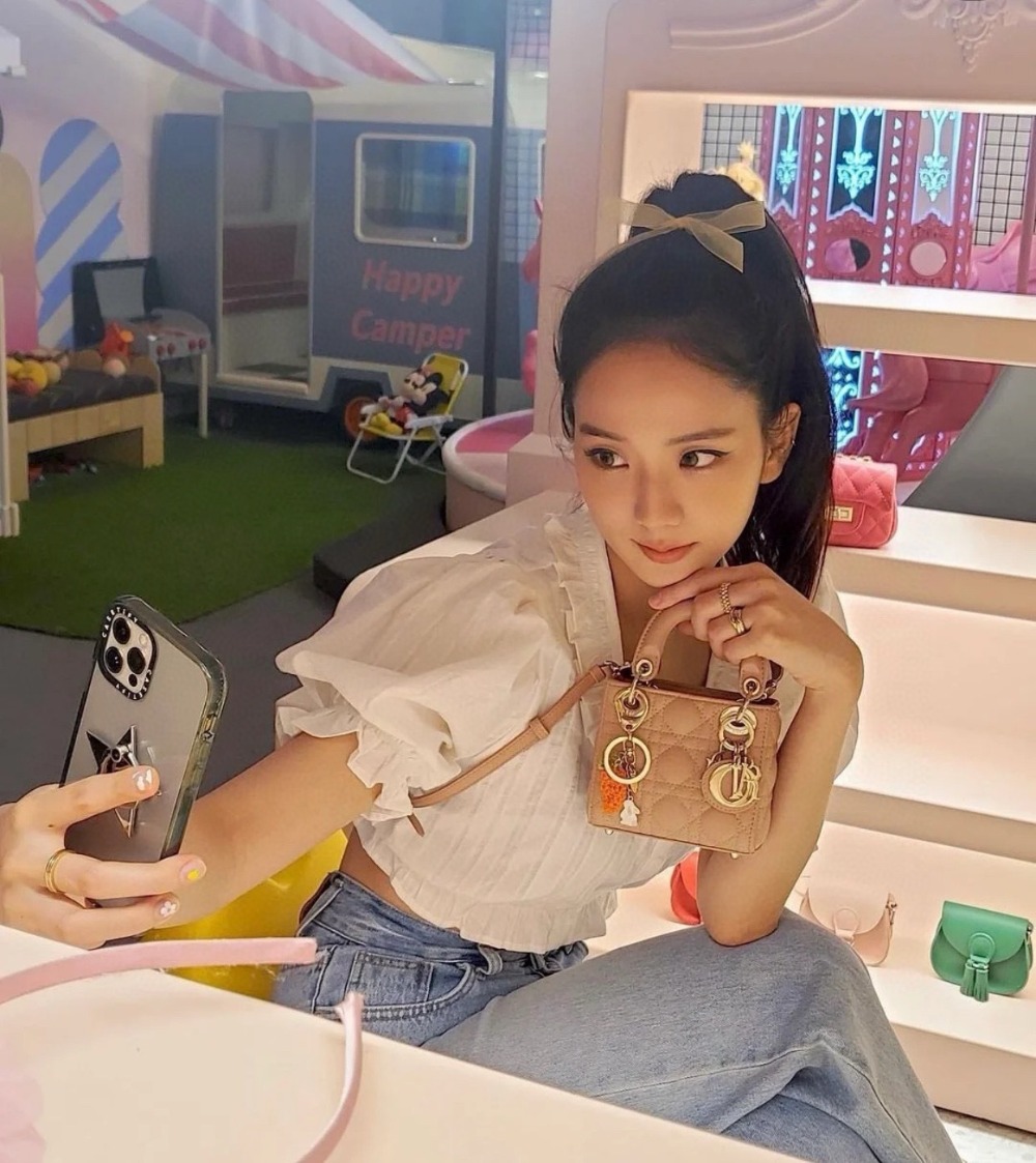 A.JPG