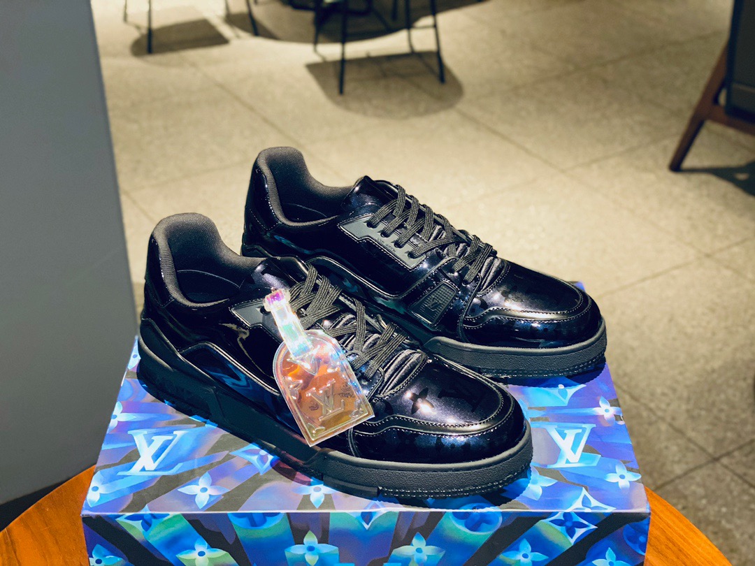 루이비통 LV TRAINER 트레이너 스니커즈