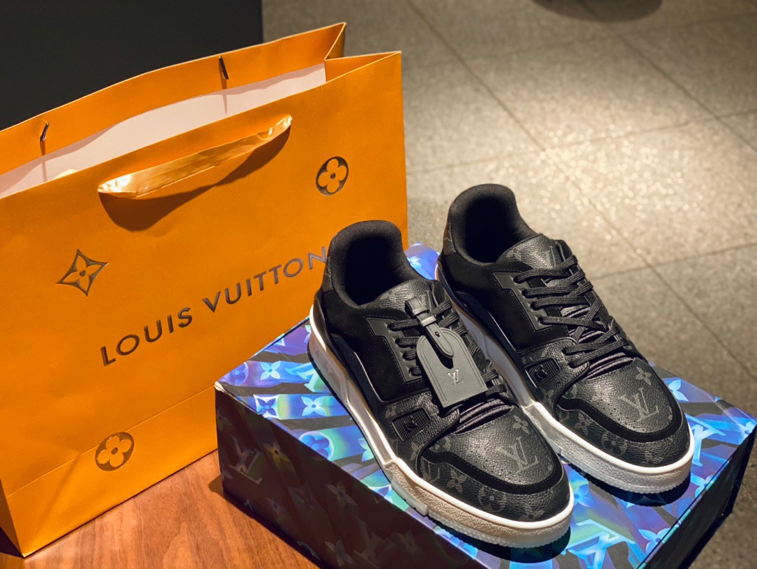 루이비통 LV TRAINER 트레이너 스니커즈