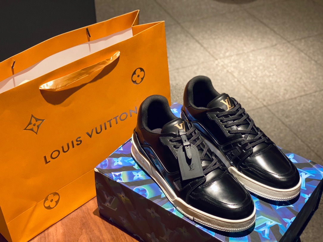 루이비통 LV TRAINER 트레이너 스니커즈