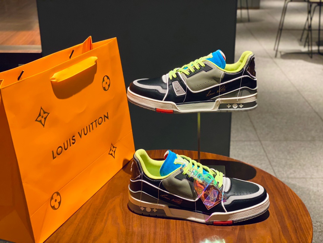 루이비통 LV TRAINER 트레이너 스니커즈