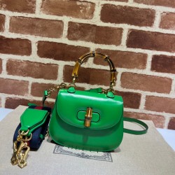 구찌 Gucci 686864 17CM