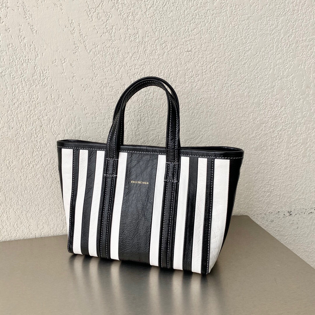 발렌시아가 Balenciaga 671404 Barbes 스몰 이스트-웨스트 Shopper 백 30cm