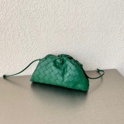 보테가베네타 Bottega Veneta 585852 The pouch It bag 미니 파우치 22cm