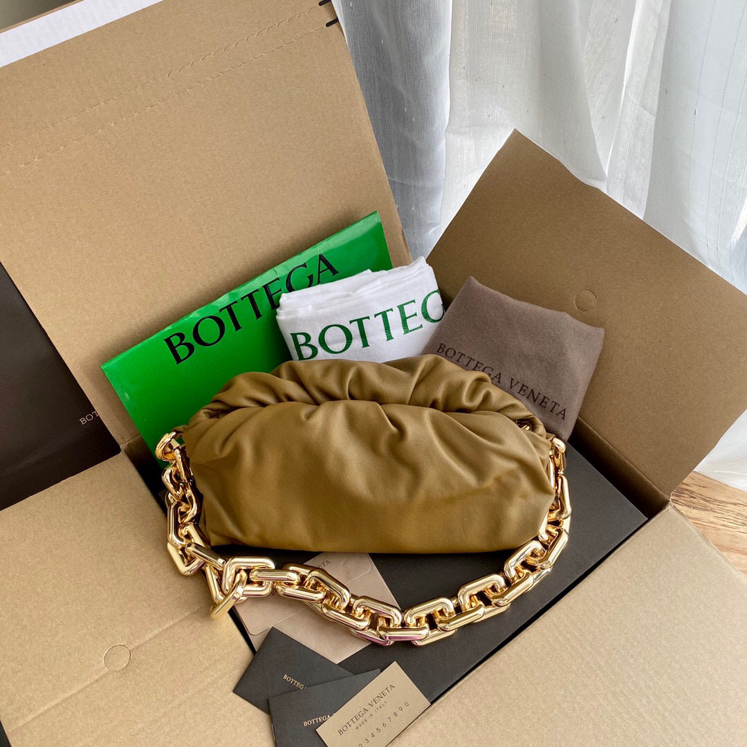 보테가베네타 Bottega Veneta 620230 CHAIN POUCH 체인 파우치 31cm