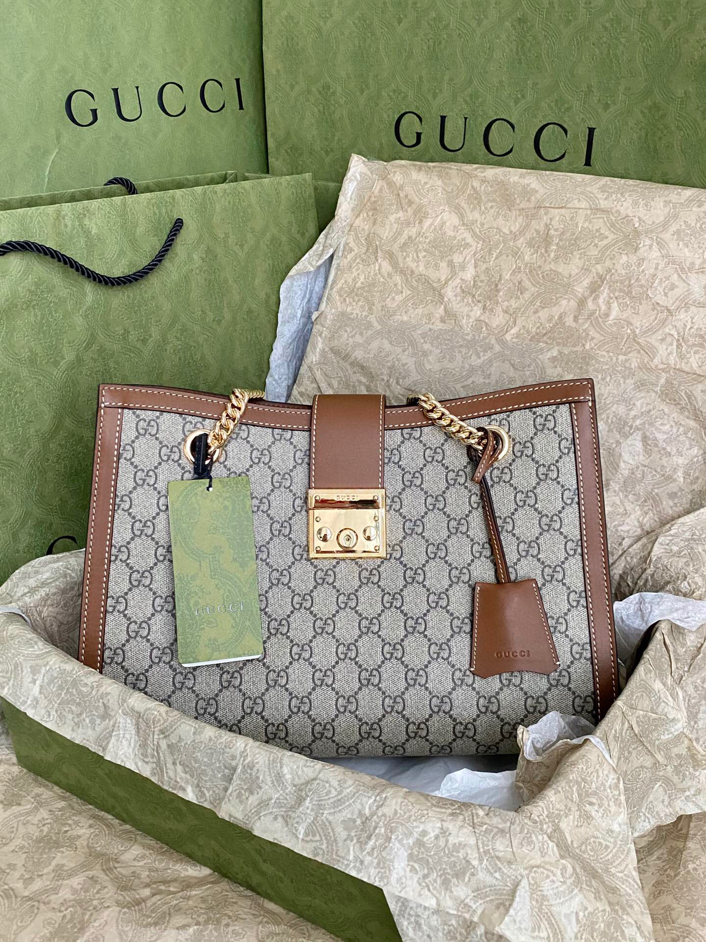 구찌 Gucci 479197 Padlock [패들락] 미디엄 GG 숄더백 35cm