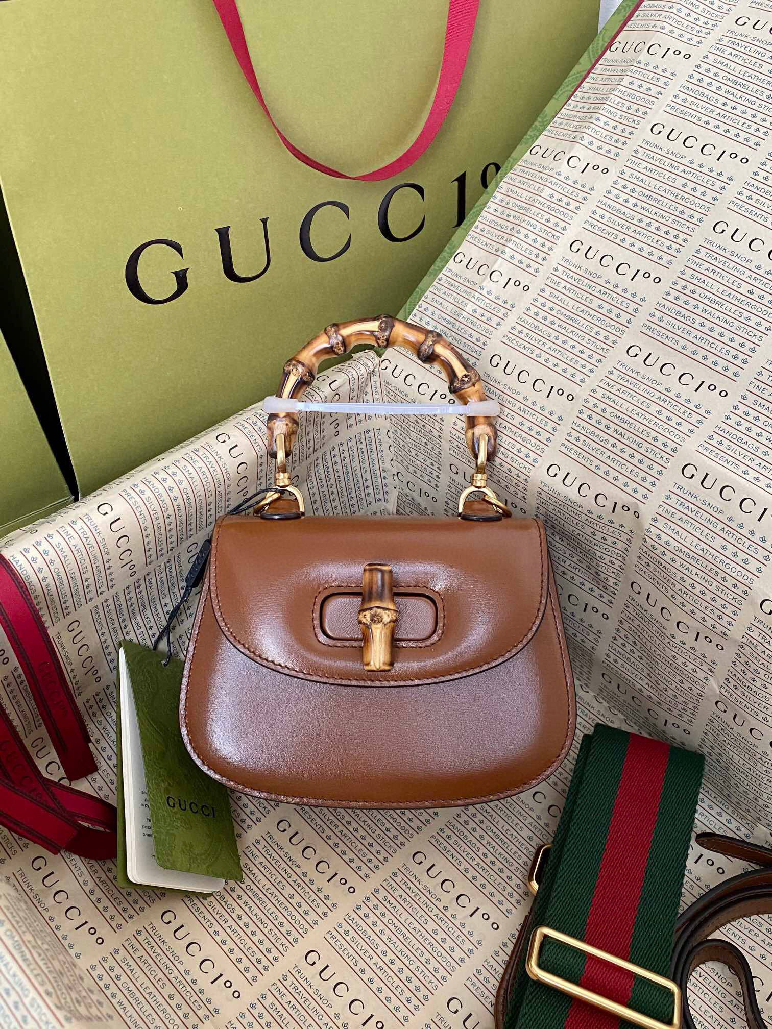 구찌 Gucci 686864 Bamboo Aria 뱀부 미니 탑 핸들백 17cm