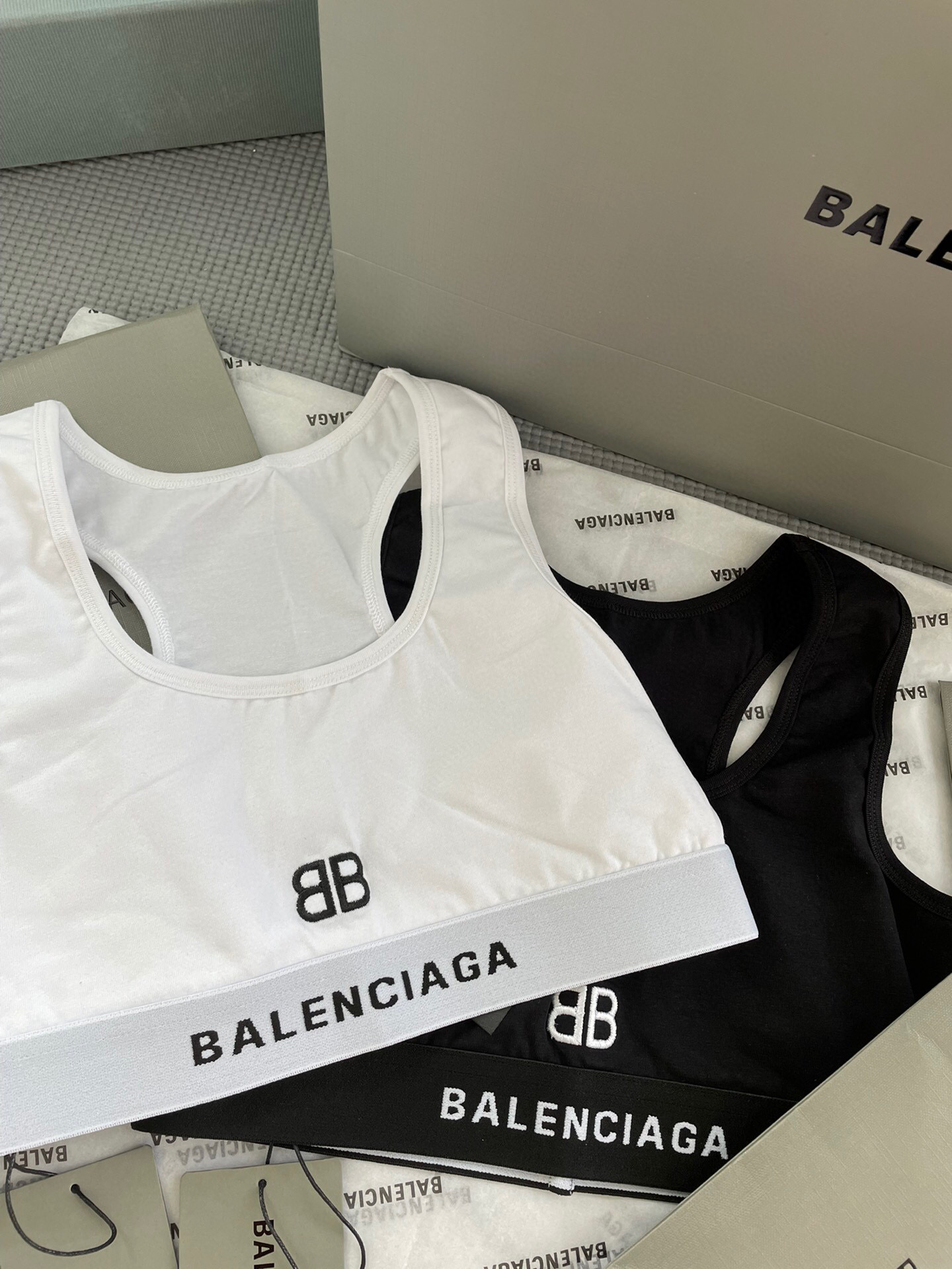 발렌시아가 Balenciaga 조끼 화이트