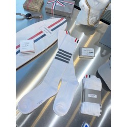 톰브라운 Thom Browne 다리 양말 화이트