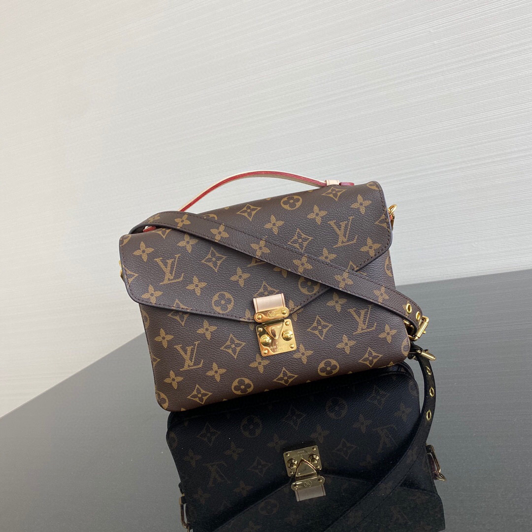 루이비통 Louis Vuitton M40780 POCHETTE MÉTIS 포쉐트 메티스 24cm
