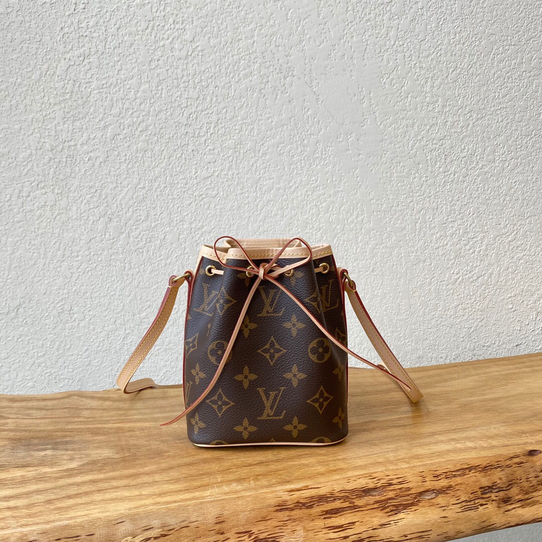 루이비통 Louis Vuitton M41346 NANO NOÉ 나노 노에 16cm