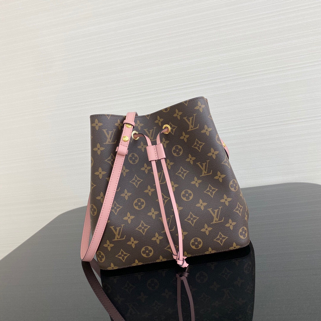 루이비통 Louis Vuitton M44020 NÉONOÉ 네오노에 핑크 26cm