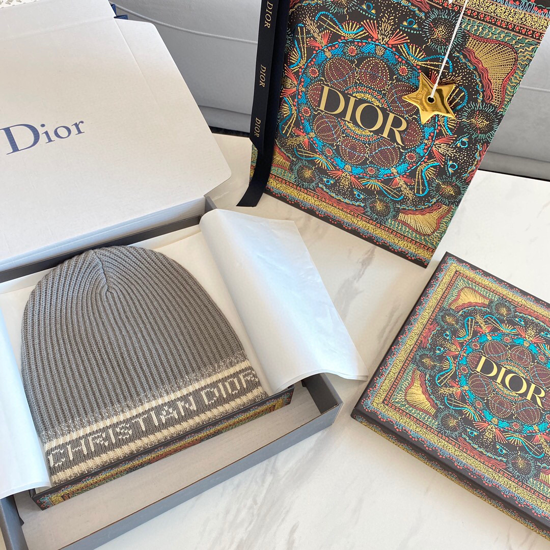 디올 Dior White 니트 모자 그레이