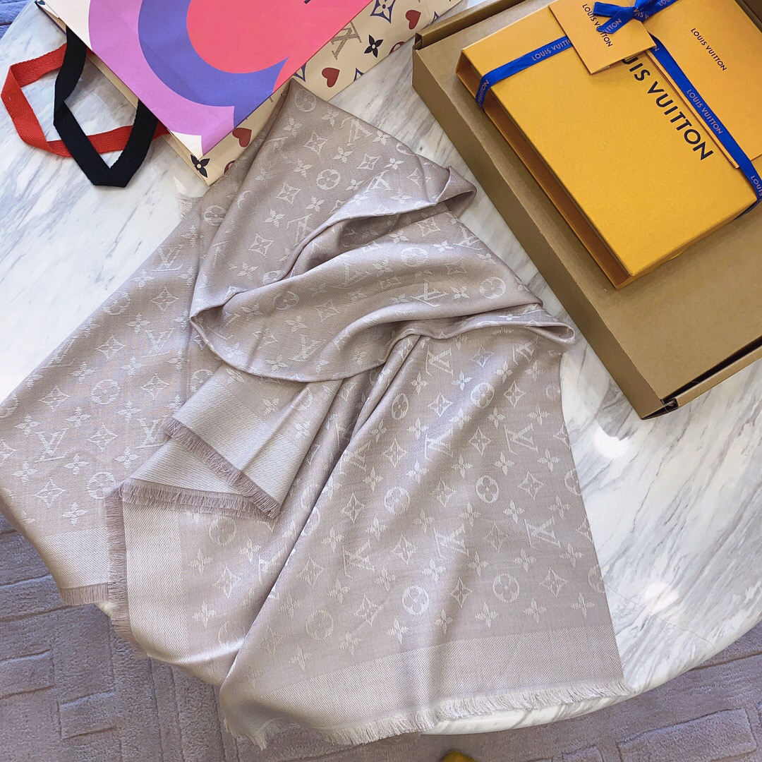 루이비통 LouisVuitton M71336 MONOGRAM SHAWL 스카프 140CM