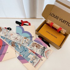 루이비통 LouisVuitton VOYAGE EXTRAORDINAIRE Twilly 실크 트윌리 블루