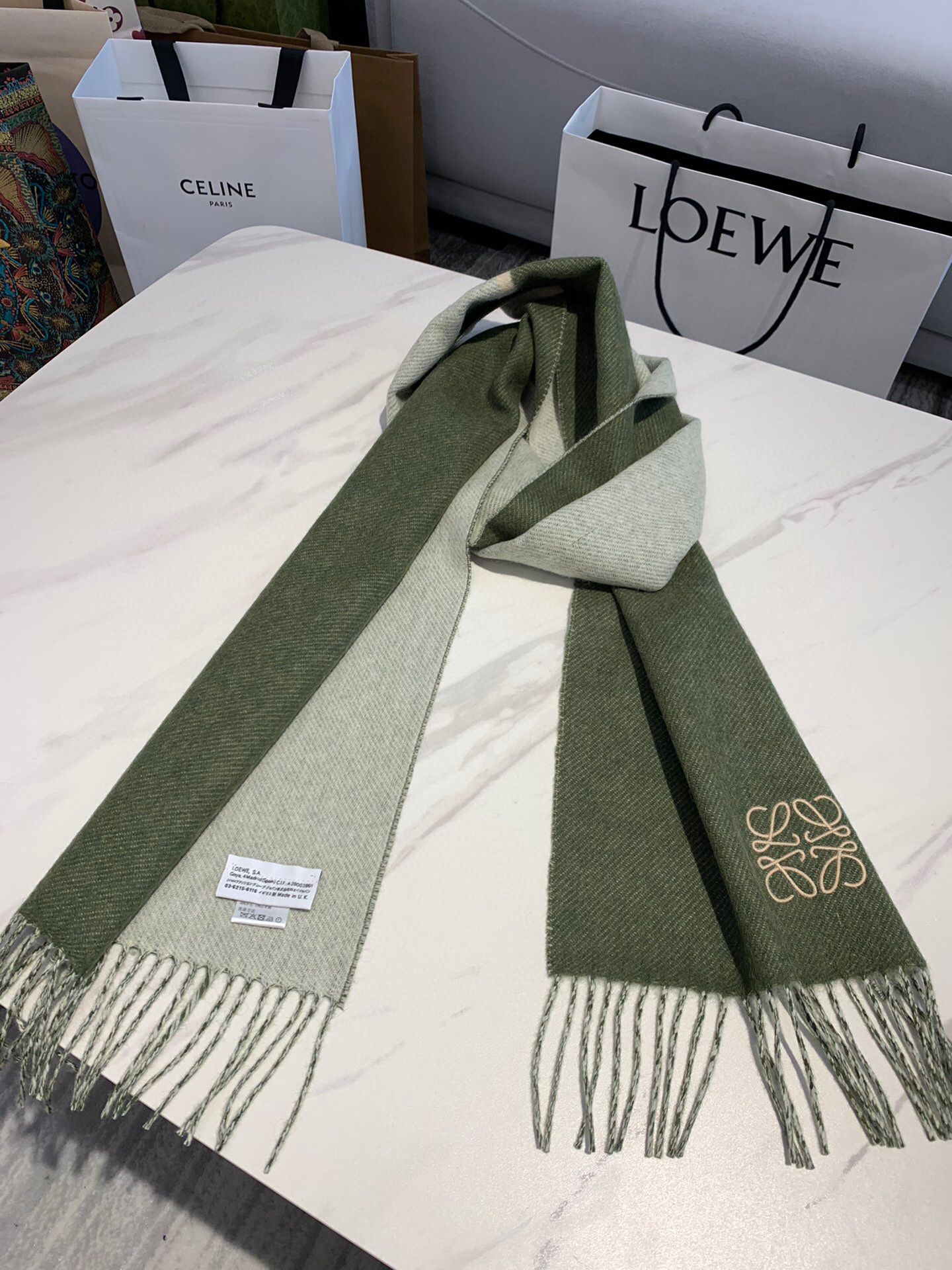 로에베 Loewe Window 스카프 캐시미어 그린