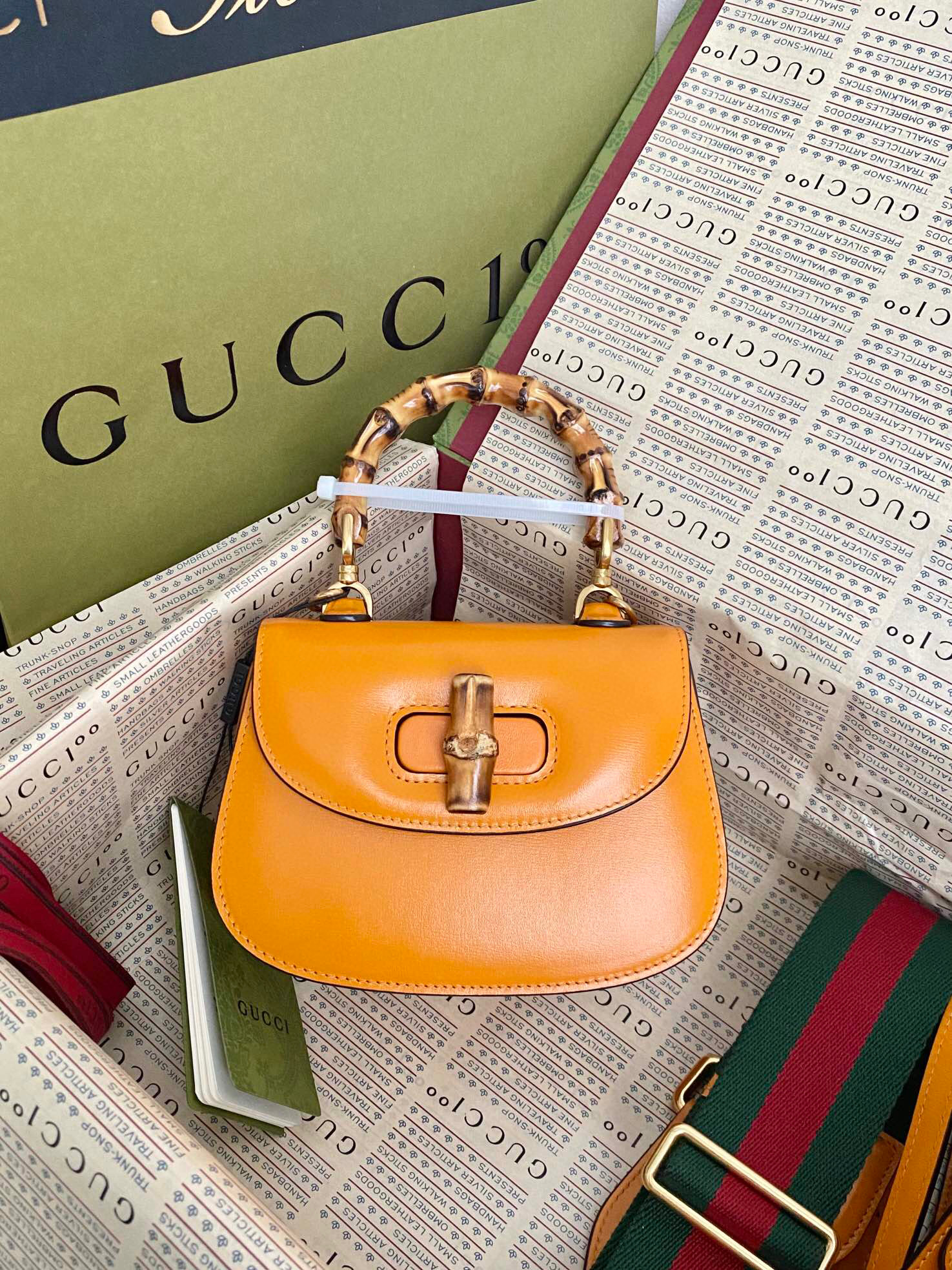 구찌 Gucci 686864 Bamboo Aria 뱀부 미니 탑 핸들백 17cm