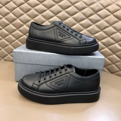 프라다 Prada Soft Calf 매크로 스니커즈