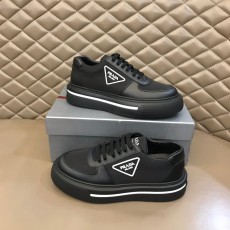 프라다 Prada Macro Re-Nylon 매크로 리나일론 및 브러시드 가죽 스니커즈