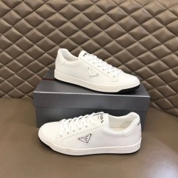 프라다 Prada 가죽 스니커즈