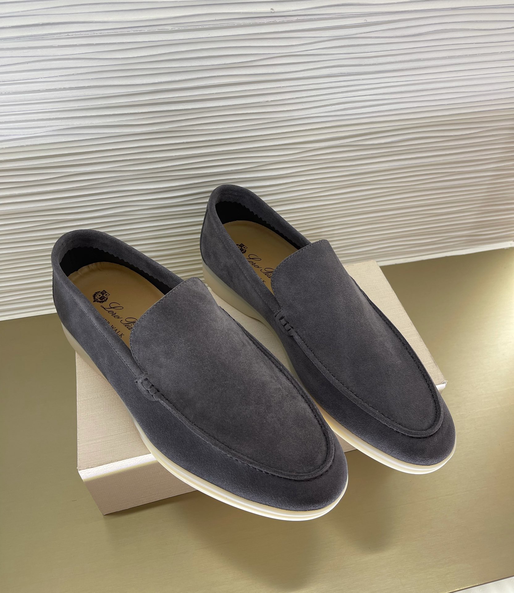 로로피아나  Loro Piana Summer Walk 썸머 워크