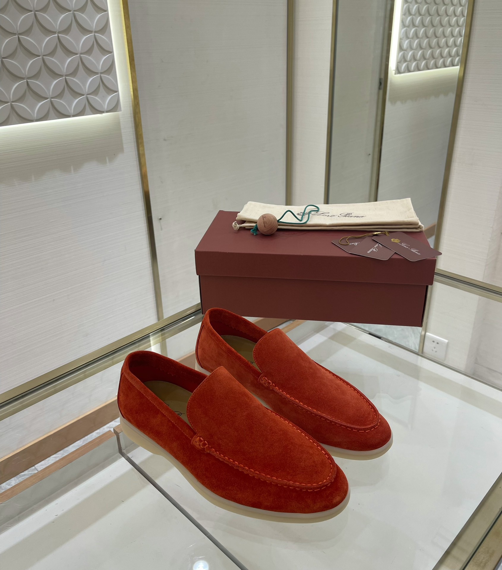 로로피아나  Loro Piana Summer Walk 썸머 워크