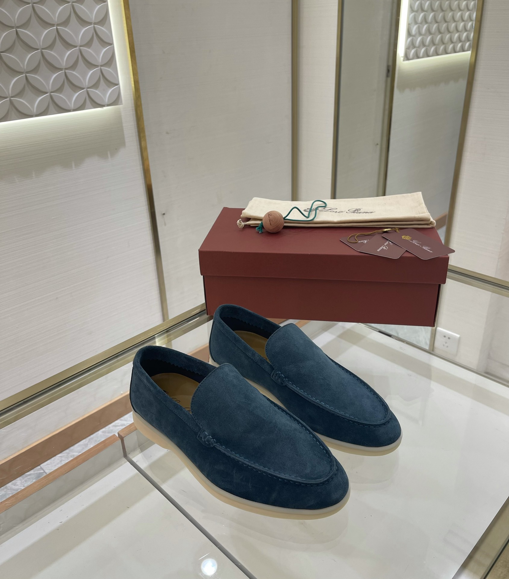 로로피아나  Loro Piana Summer Walk 썸머 워크
