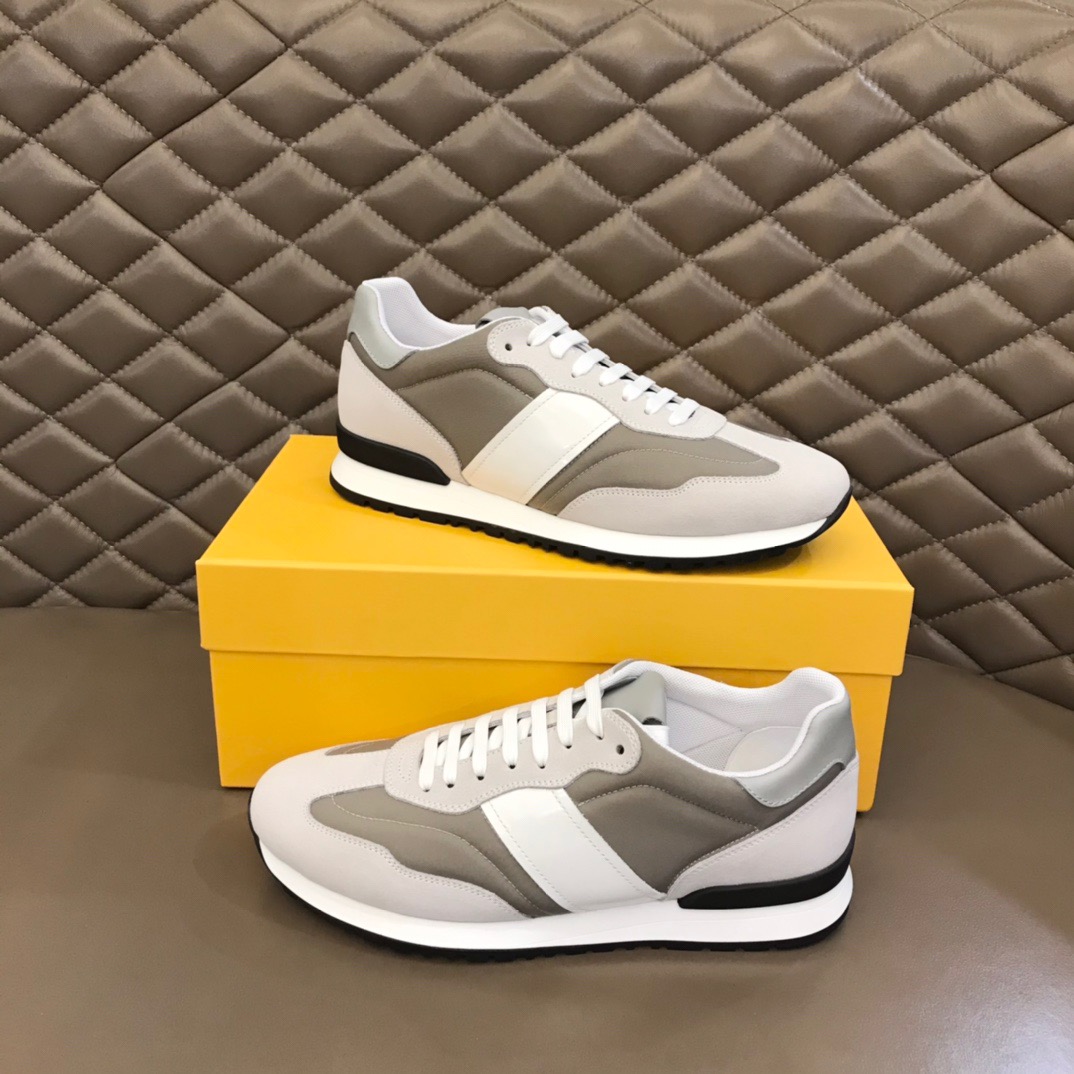 TOD'S 스니커즈