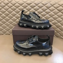 발렌티노 Valentino trackstud 더비