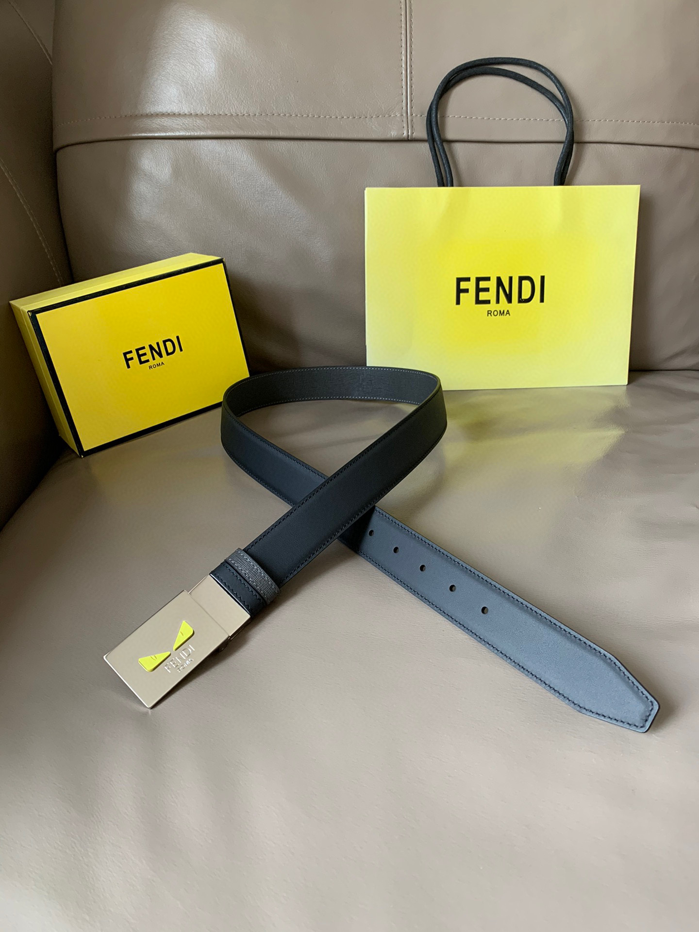 펜디 FENDI 블랙 34mm