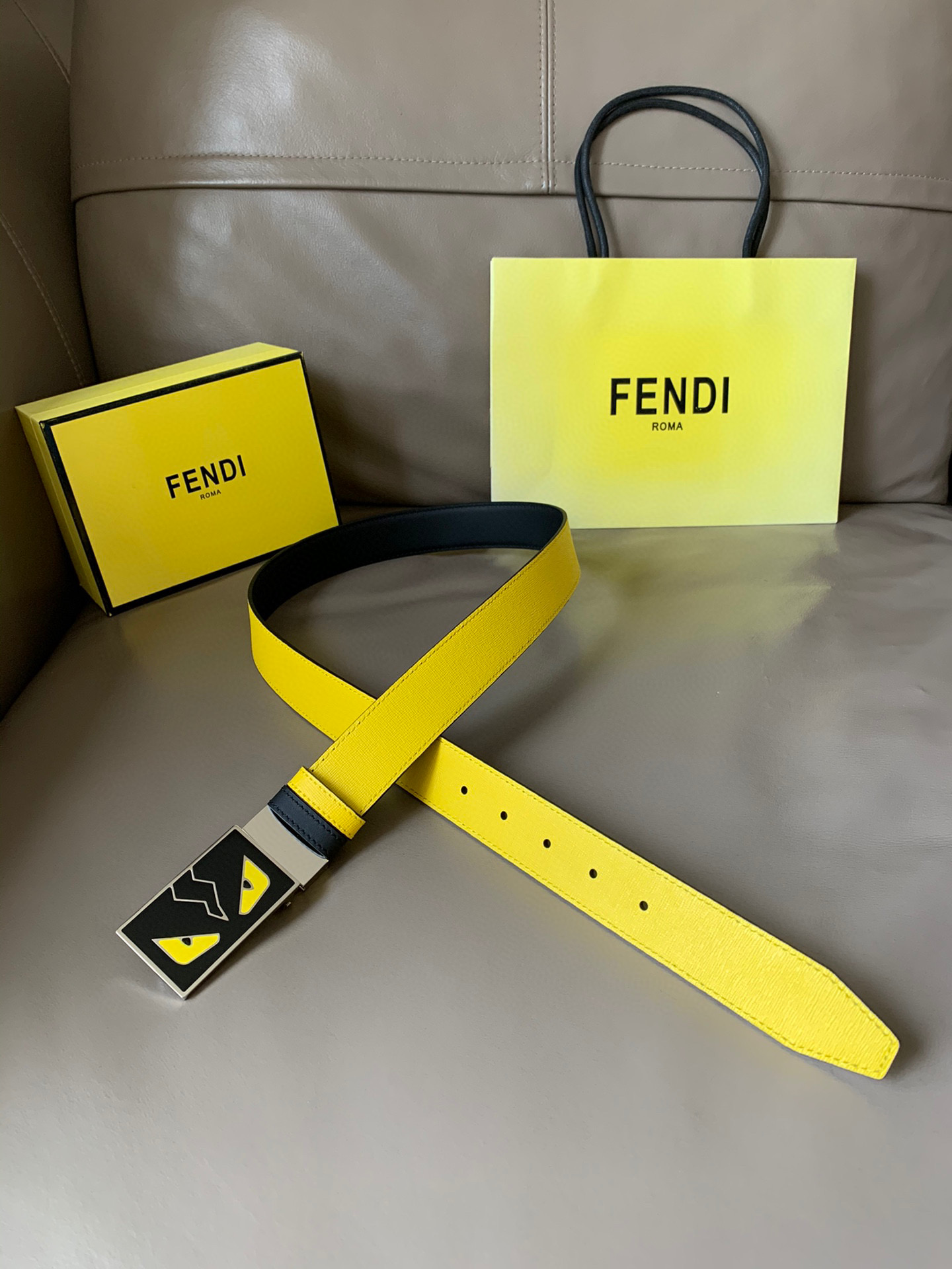 펜디 FENDI 블랙 34mm