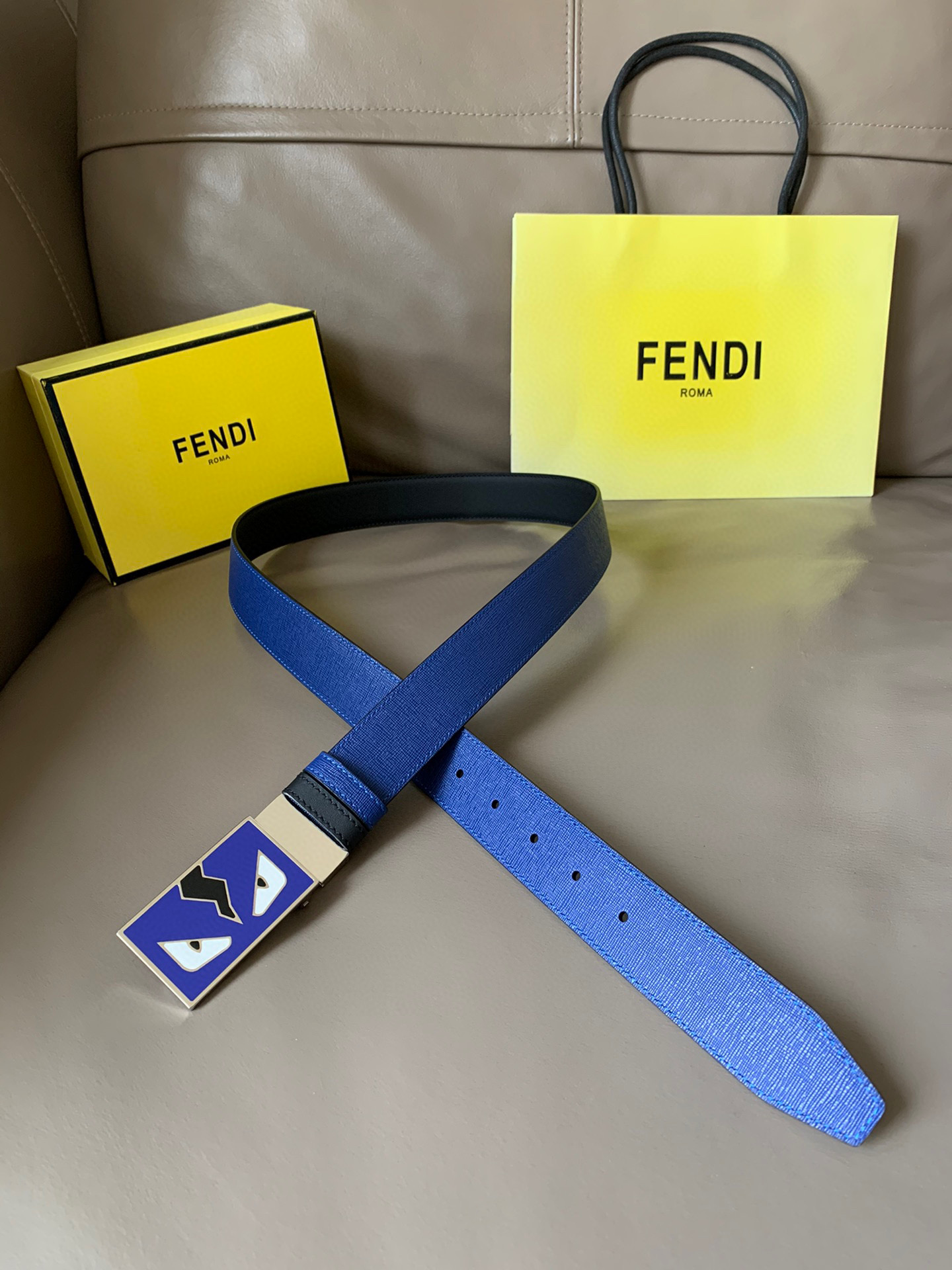 펜디 FENDI 블랙 34mm