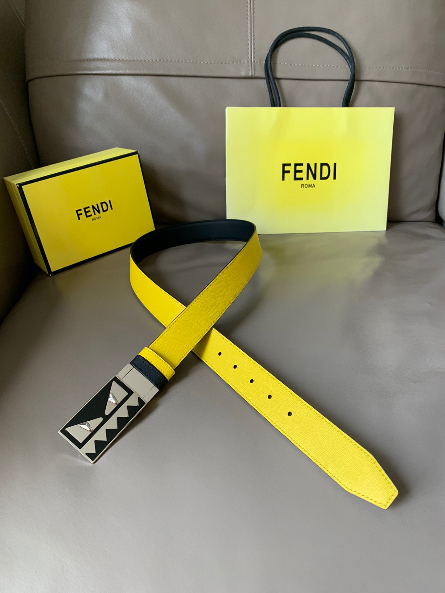 펜디 FENDI 블랙 34mm