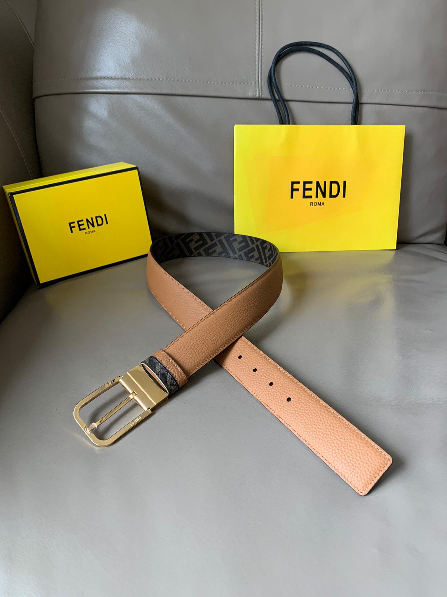 발펜디 FENDI 벨트 40mm