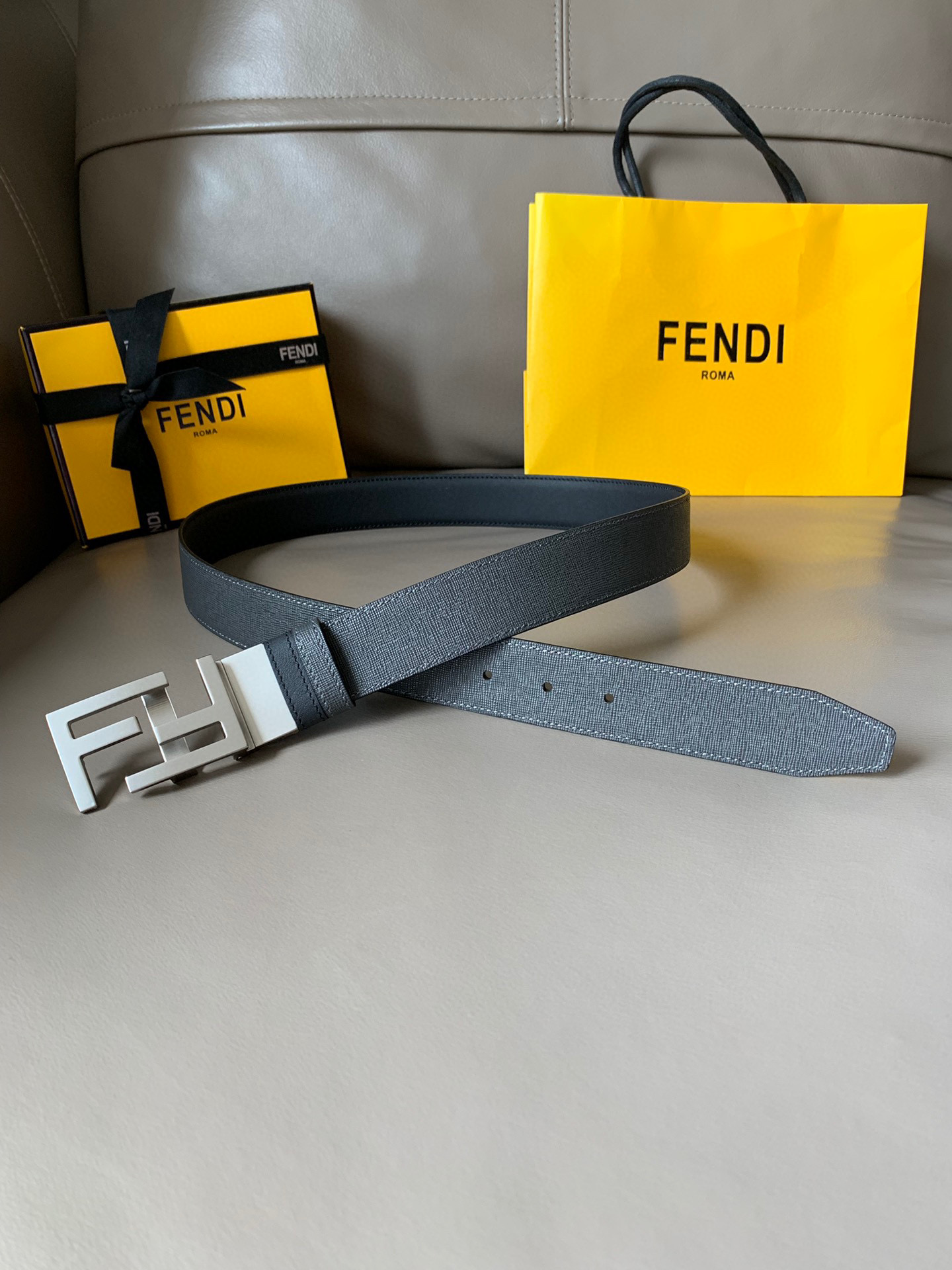 발펜디 FENDI 벨트 40mm