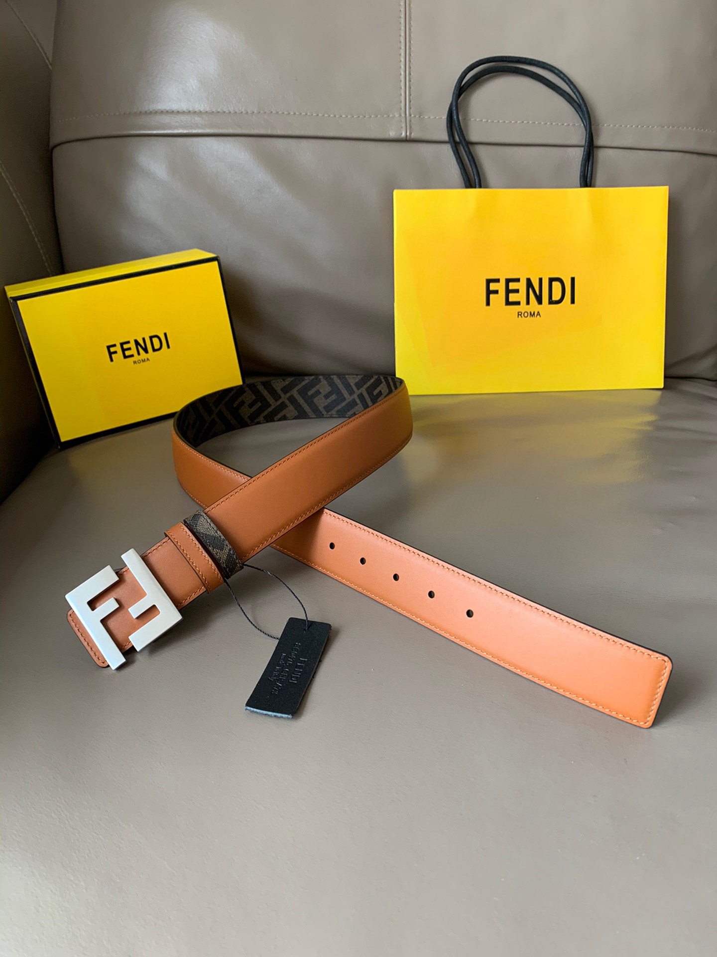 발펜디 FENDI 벨트 40mm