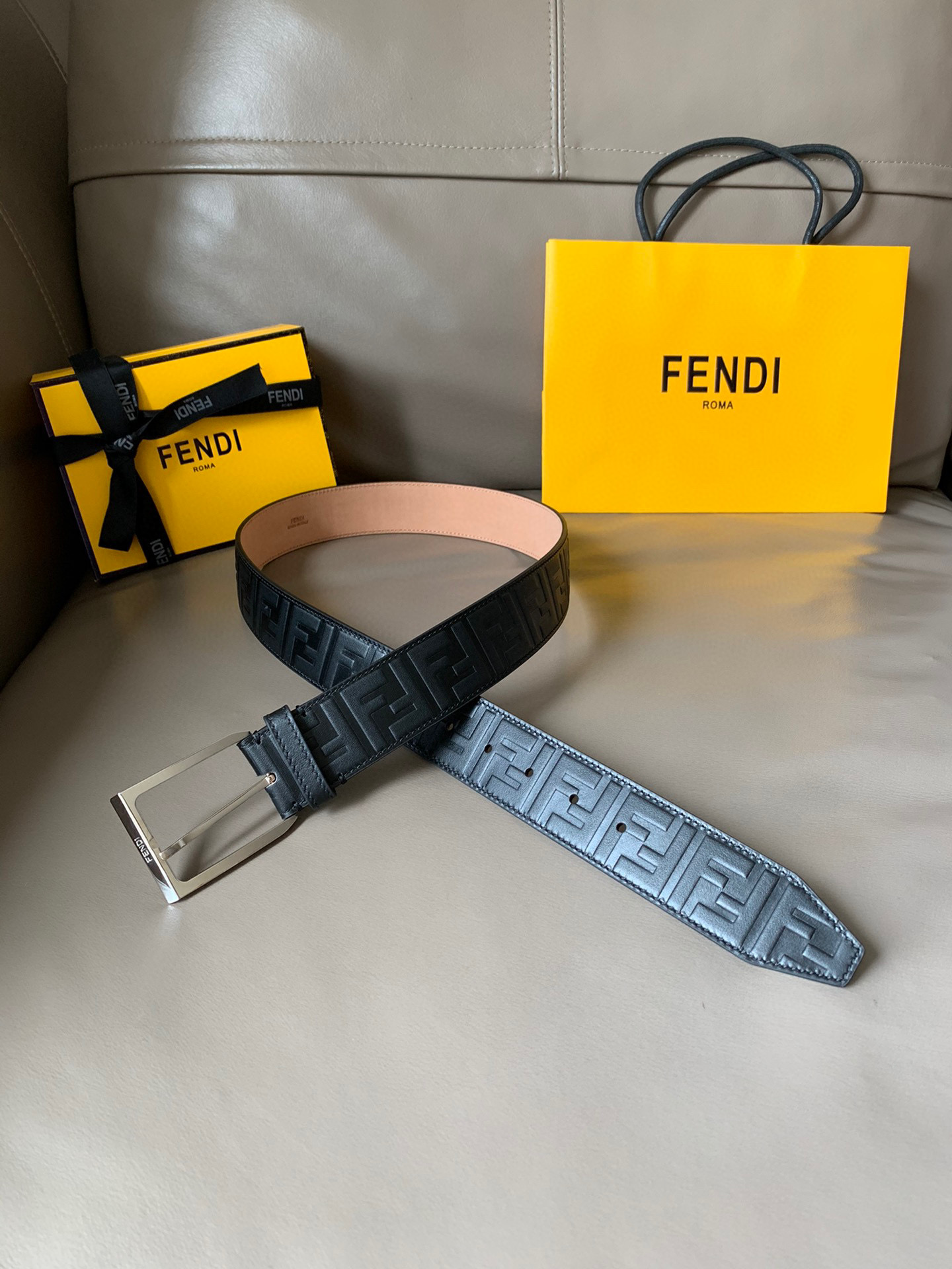 발펜디 FENDI 벨트 40mm