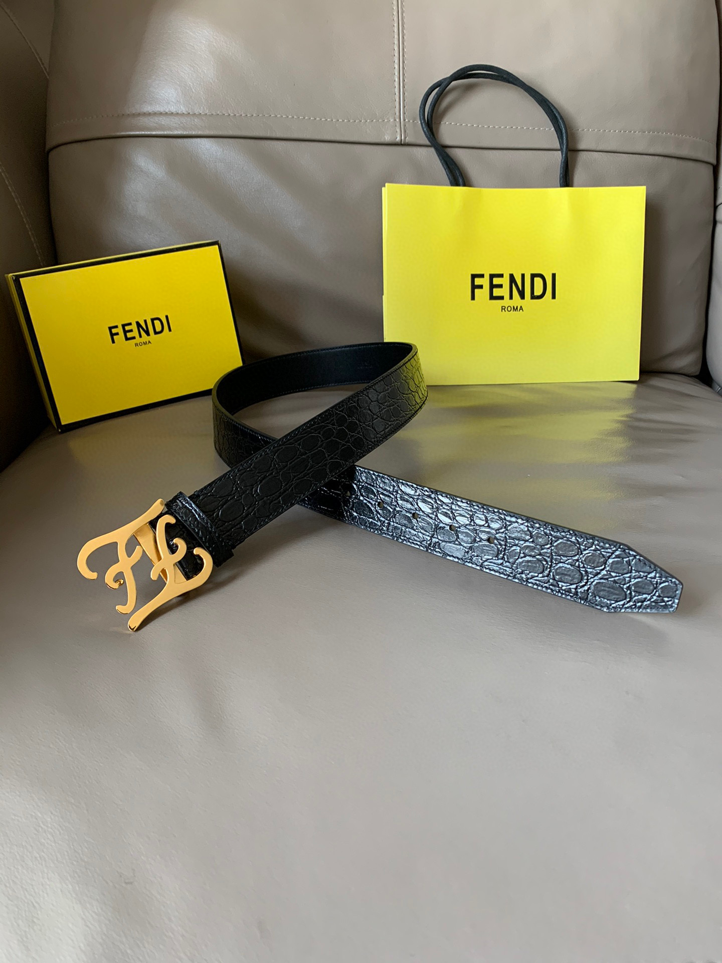 발펜디 FENDI 벨트 40mm