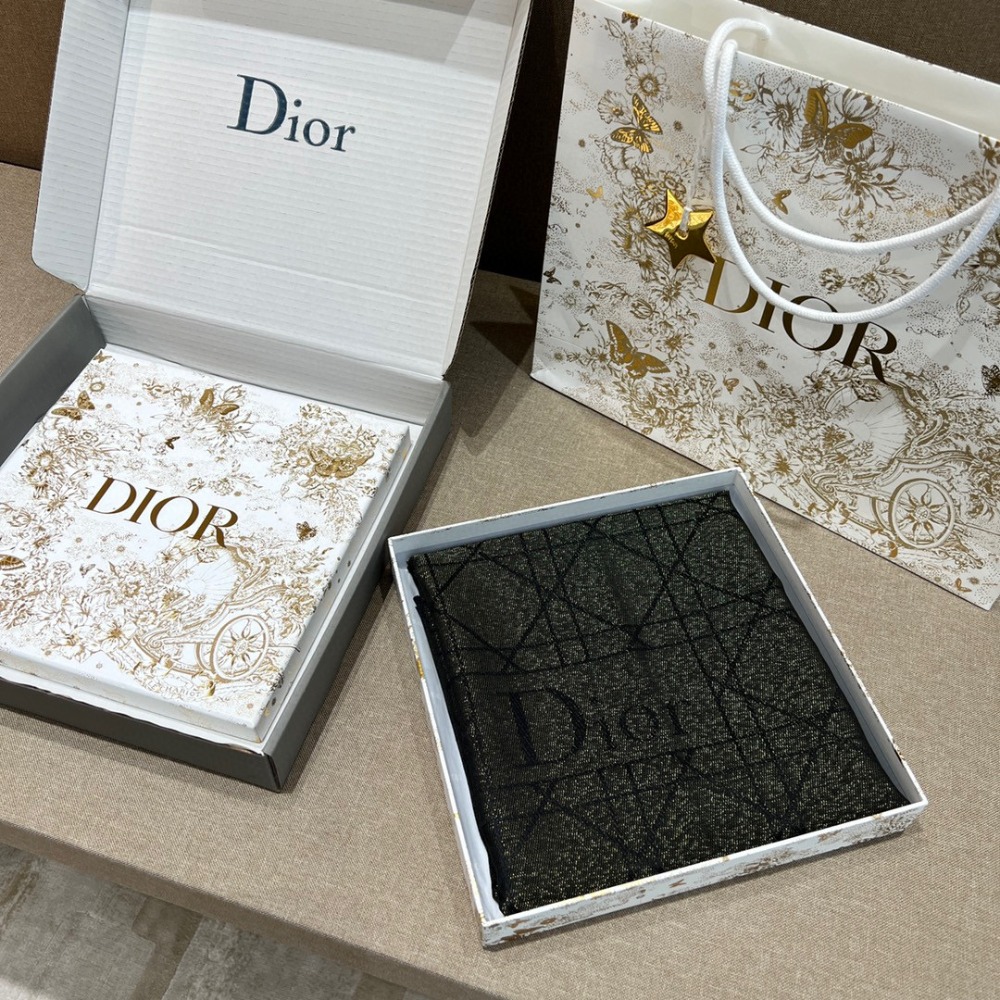 디올 Dior 스카프 마젠타 Scarf 140*140cm