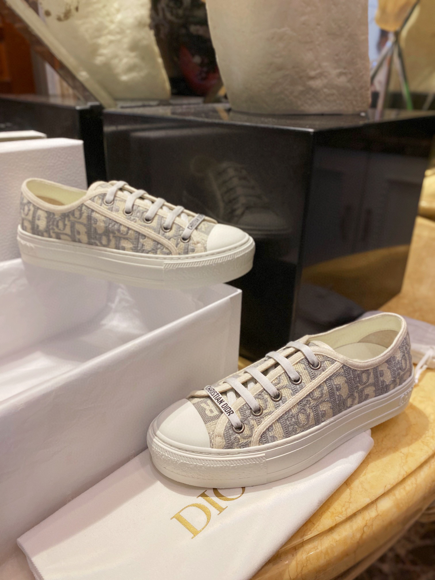 디올 DIOR 스니커즈