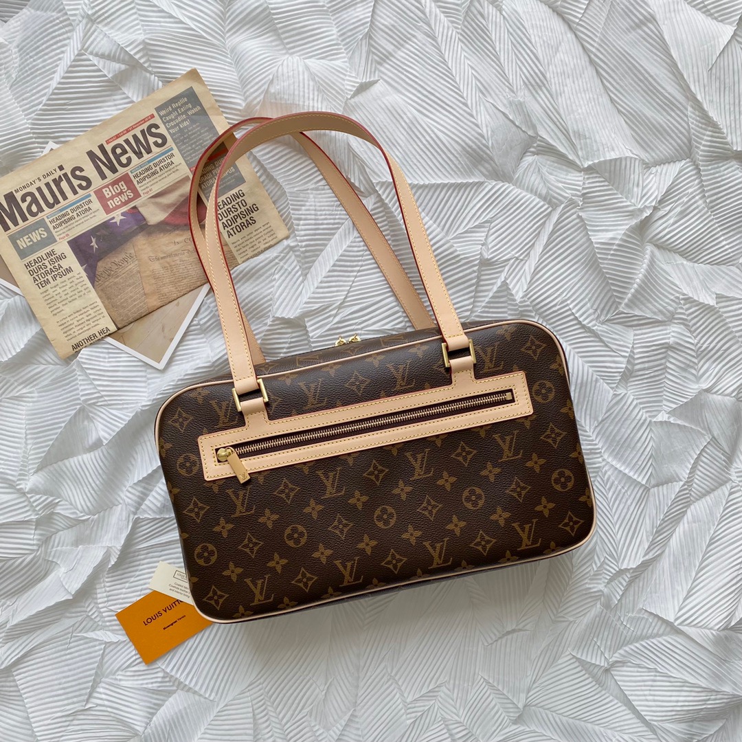 루이비통 Louis Vuitton 45336 숄더백 37CM