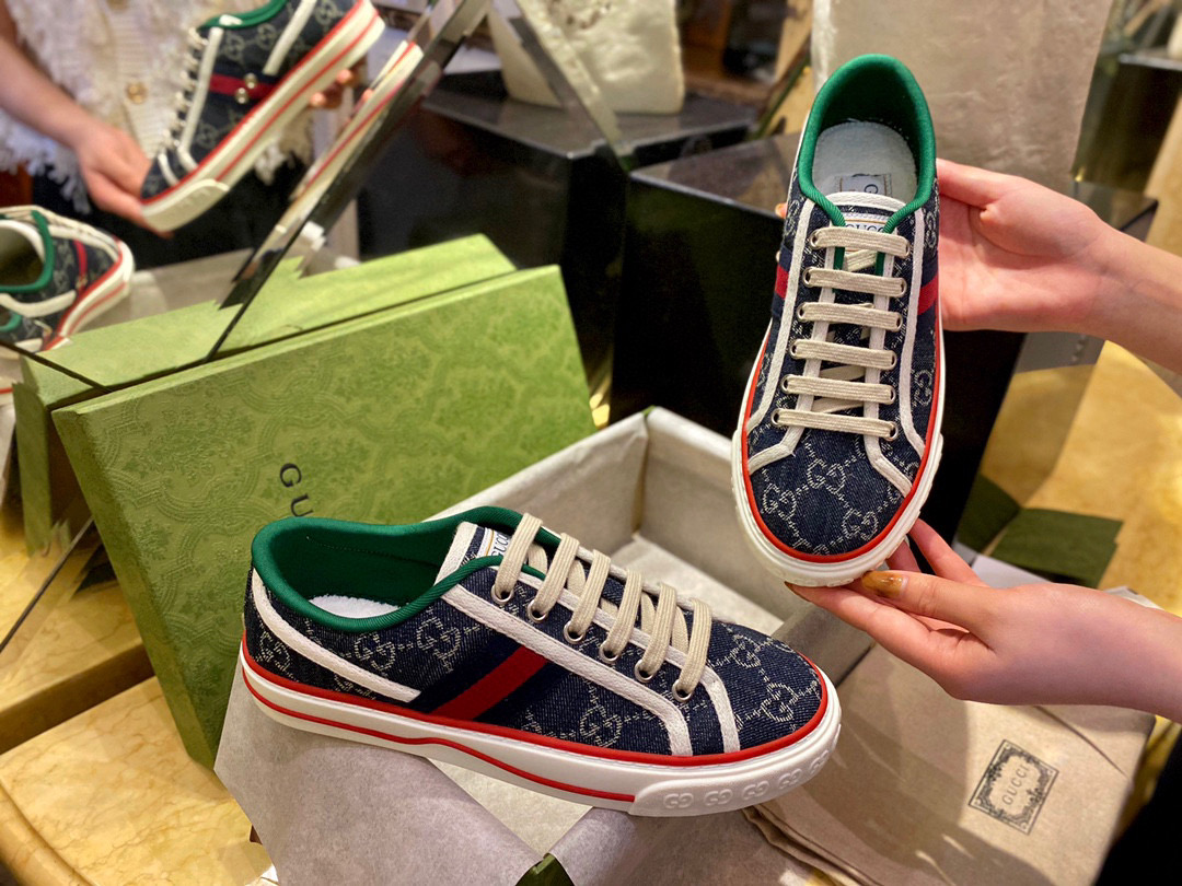 구찌 Gucci 스니커즈