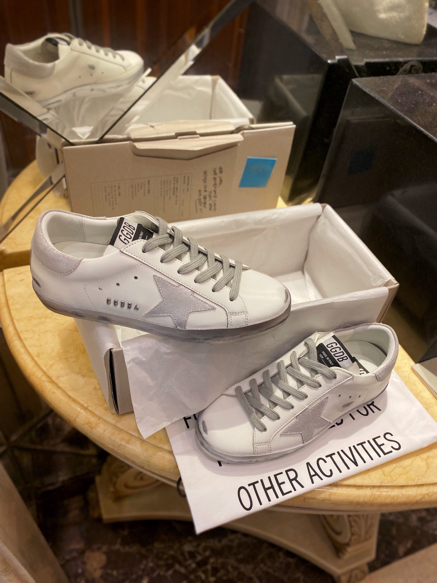 골든구스 Golden Goose 스니커즈