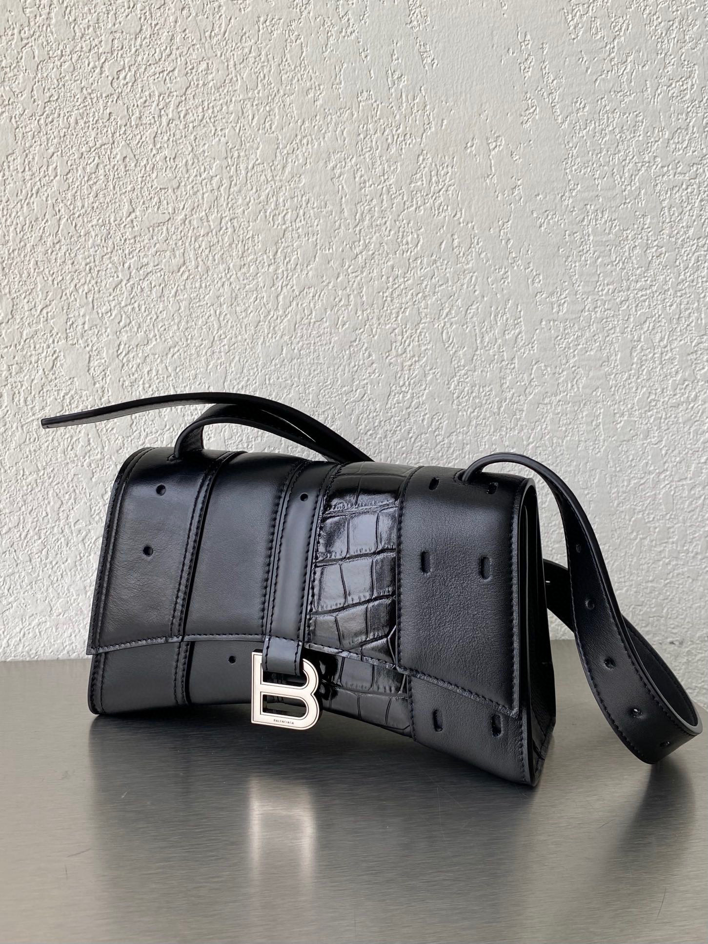 발렌시아가 Balenciaga 659241 모래시계 가방 23*13*9cm