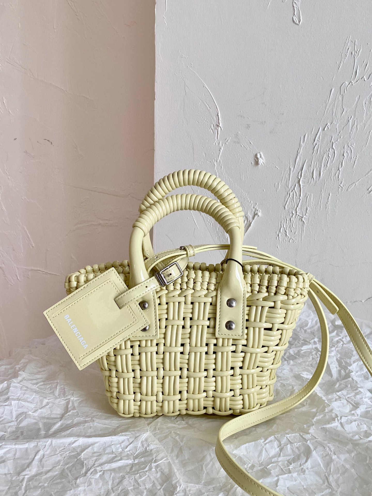 발렌시아가 Balenciaga BISTRO XXS 스트랩 678028 담황색