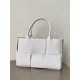 테가베네타 Bottega Veneta Arco tote 토트백 609175 화이트