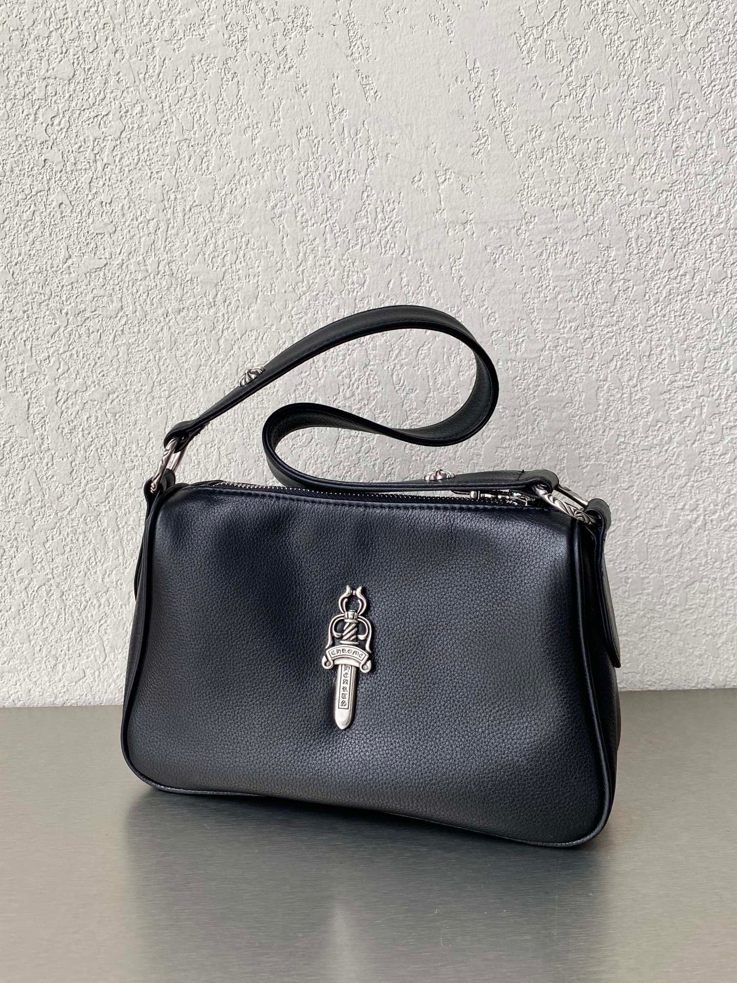 크롬하츠 Chrome Hearts 3001 블랙