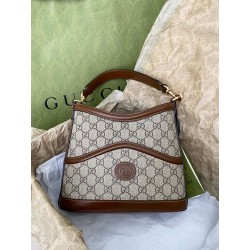 구찌 Gucci 인터로킹 G 라지 숄더백 696011