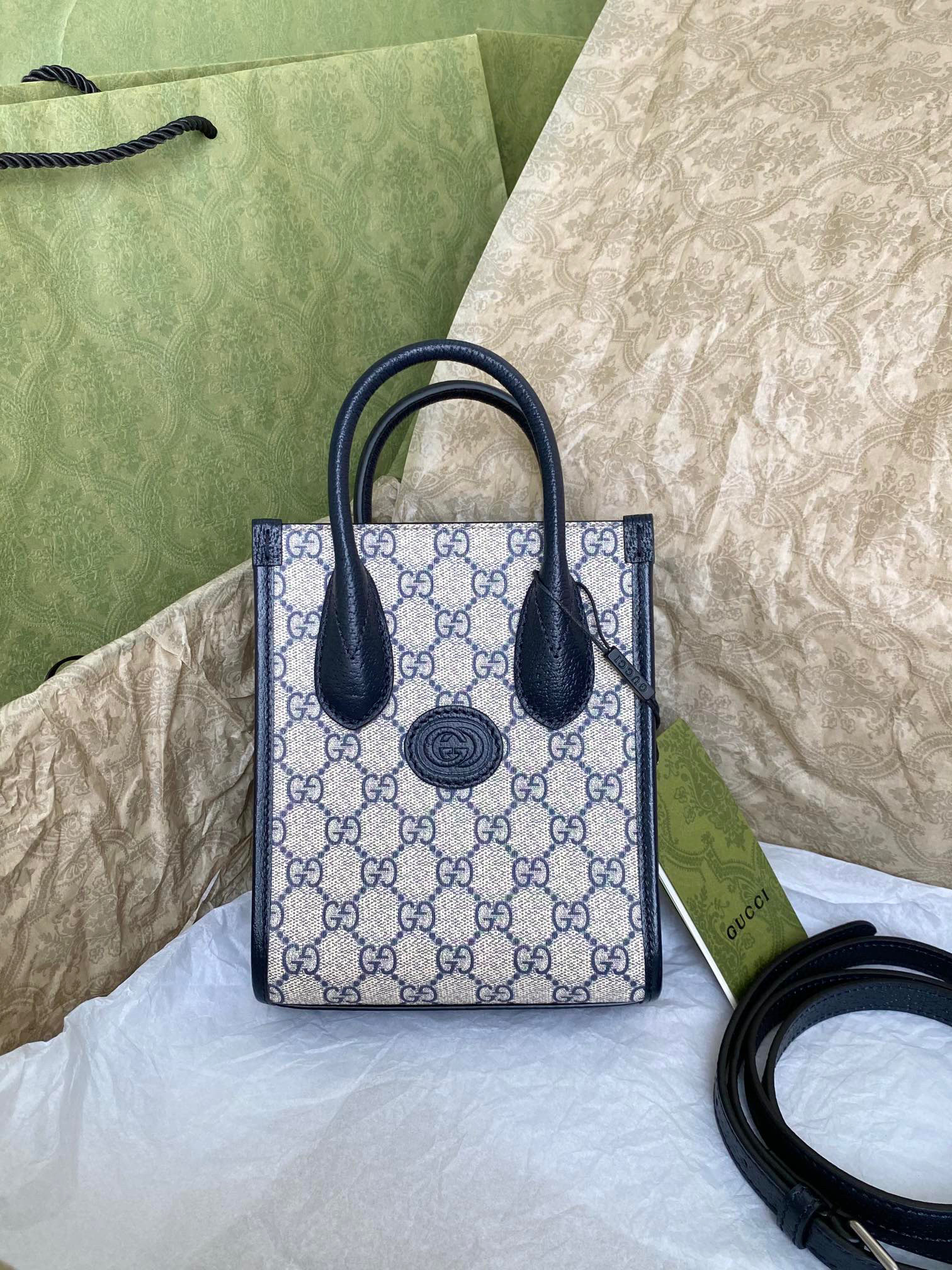 구찌 Gucci 인터로킹 G 미니 토트백 671623