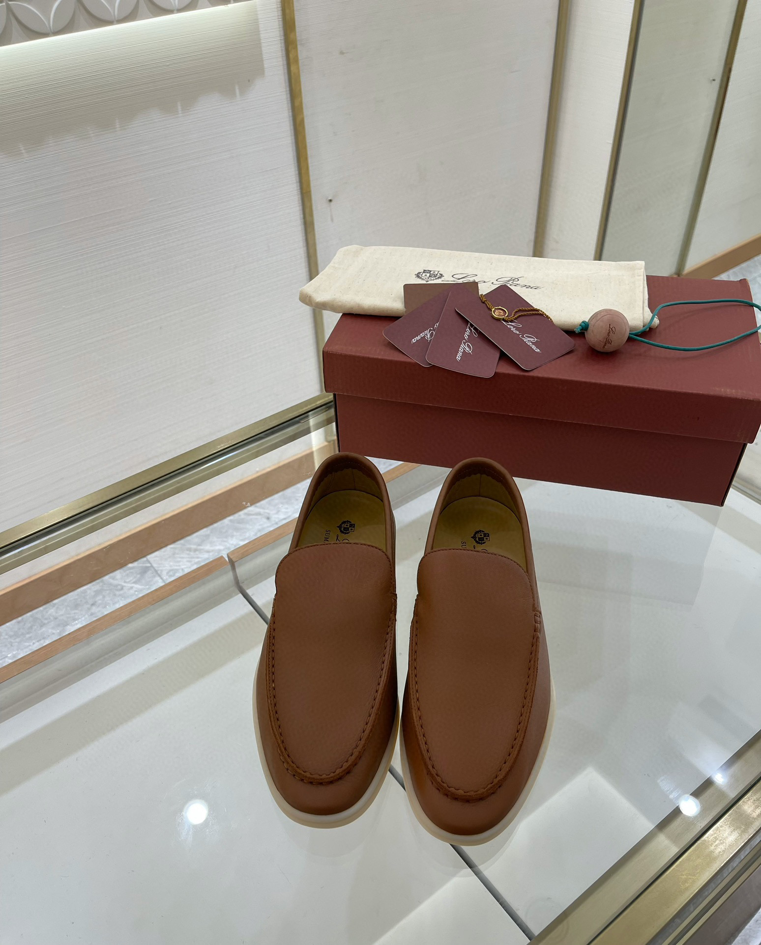 로로피아나 Loro Piana Summer Walk 썸머 워크